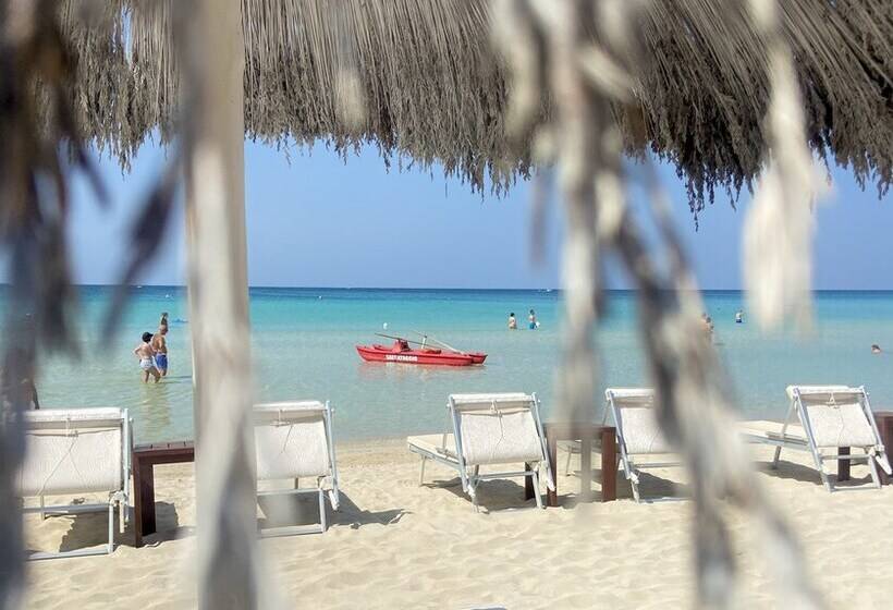 تختخواب و صبحانه Masseria Messapia Wine Resort & Spa