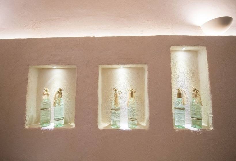 تختخواب و صبحانه Masseria Messapia Wine Resort & Spa
