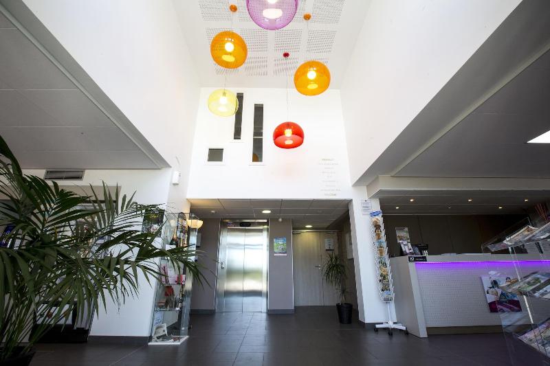 ホテル Akena City Reims Bezannes