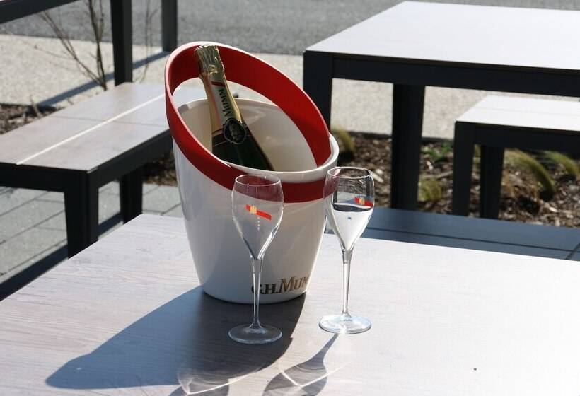 ホテル Akena City Reims Bezannes