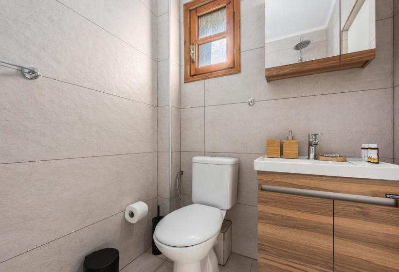 فندق Albouro Seafront Apartments