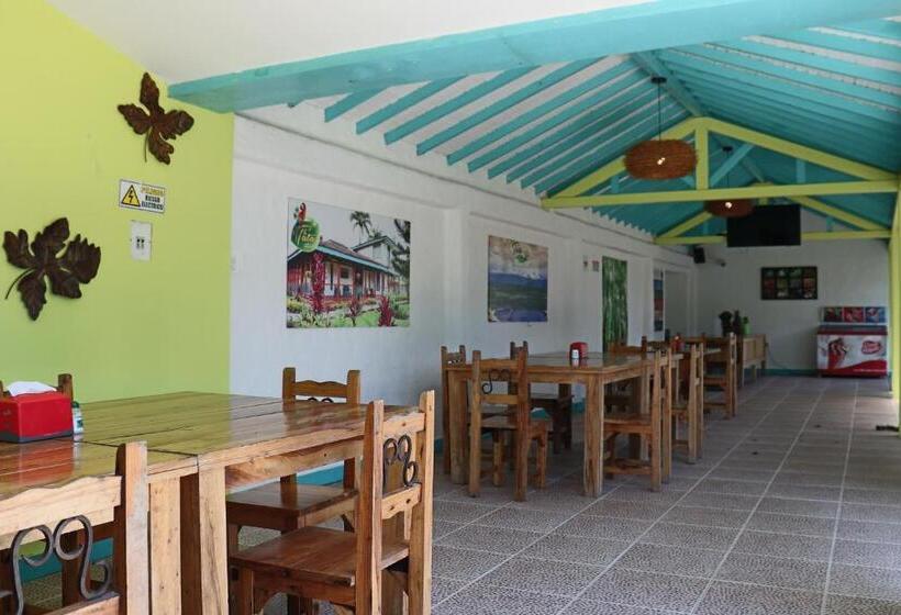 هتل Campestre La Tata