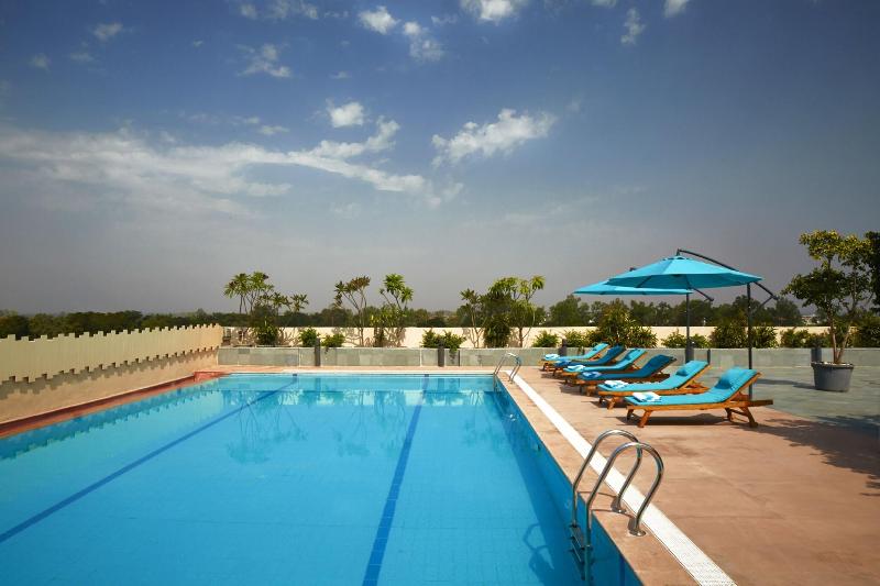ホテル Courtyard By Marriott Bilaspur
