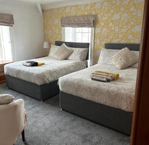 ホテル Holland Arms