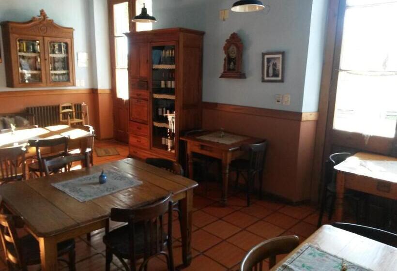 فندق Hostería Restaurante Del Puerto