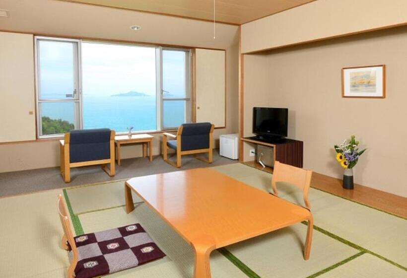فندق Kyukamura Setouchi-toyo