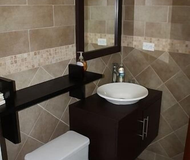 هتل Tarpon's Nest Lodge