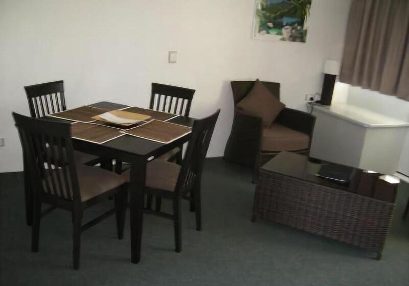 מוטל Reef Adventureland Motor Inn