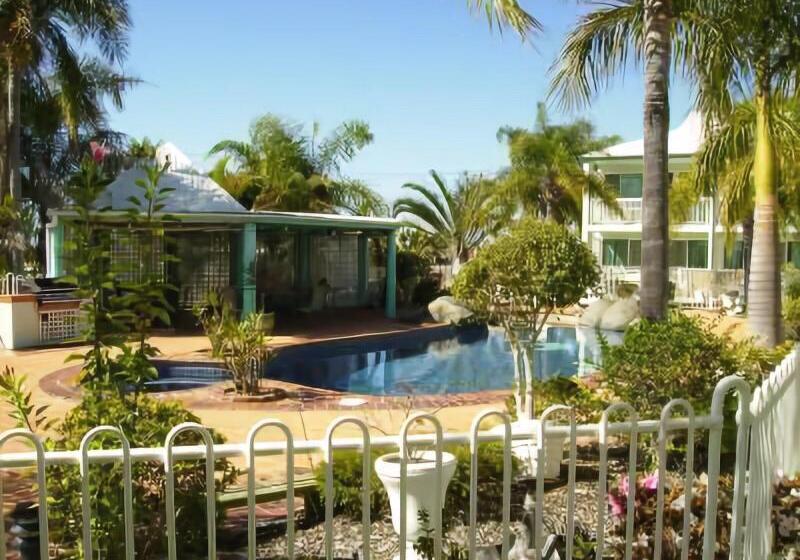 מוטל Reef Adventureland Motor Inn