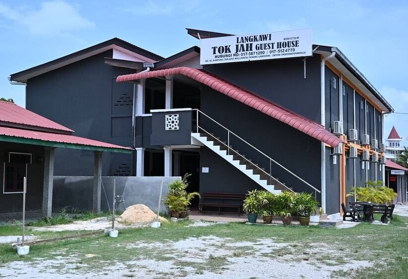 مُتل Langkawi Tok Jah Guest House Pantai Cenang
