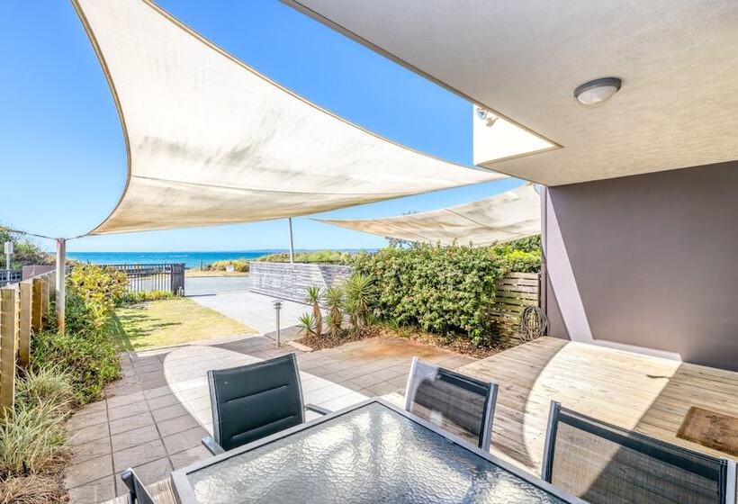 On The Beach Resort Bribie Island