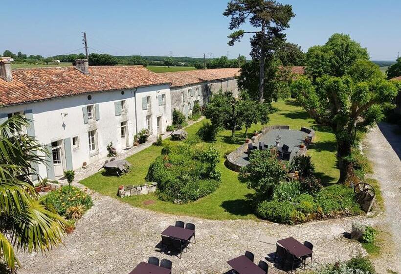 펜션 Domaine De Chantageasse