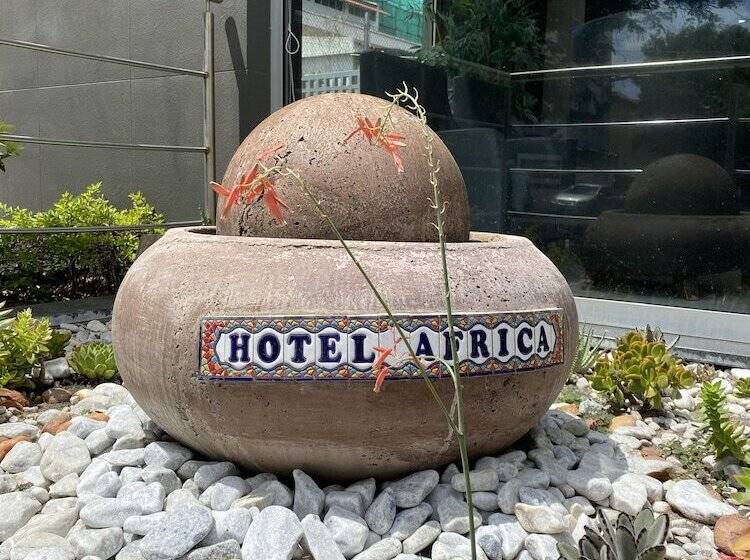 בית מלון כפרי Africa Maputo Business