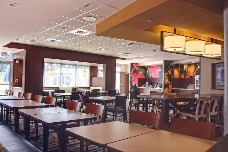 فندق Fairfield Inn & Suites By Marriott Reading Wyomissing