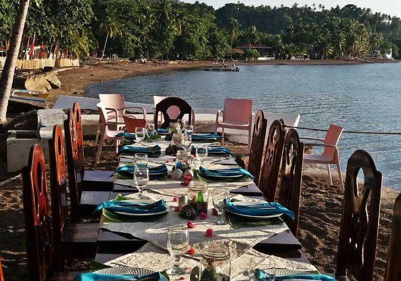 فندق Kurma Eco Beach Lodge