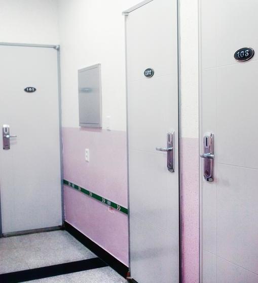 ペンション Y S House Hostel