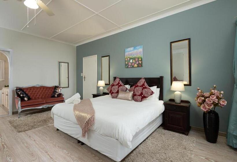 פנסיון Zesty Guesthouse