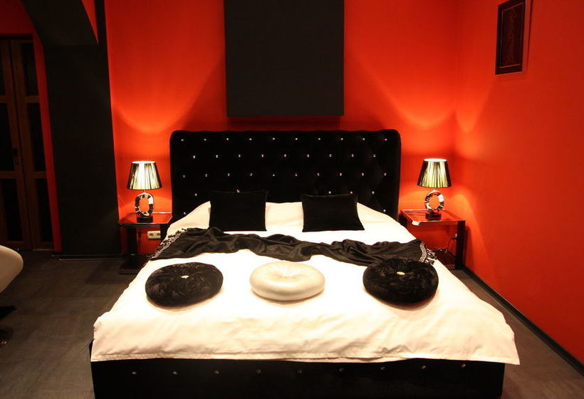 پانسیون Rixo`s Guesthouse