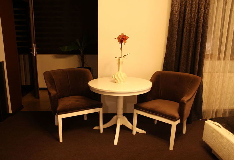 پانسیون Rixo`s Guesthouse