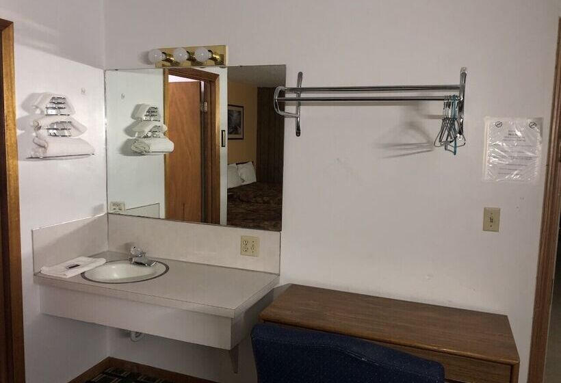 Big 12 Motel