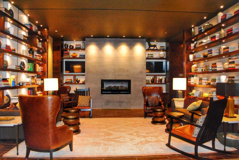 هتل Doubletree By Hilton Reading
