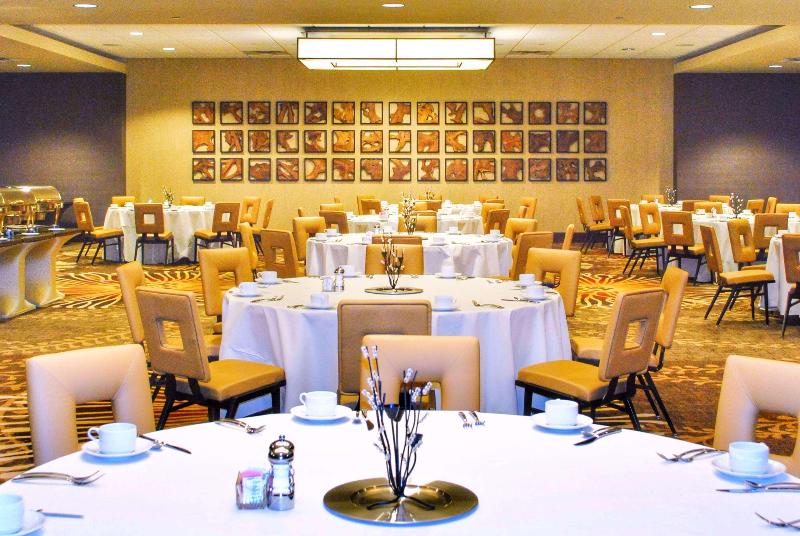 هتل Doubletree By Hilton Reading