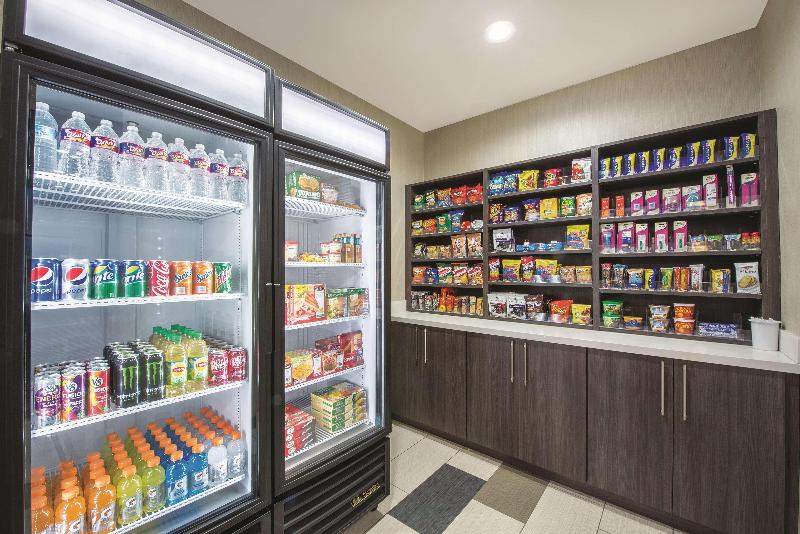 בית מלון כפרי La Quinta Inn & Suites By Wyndham Enid