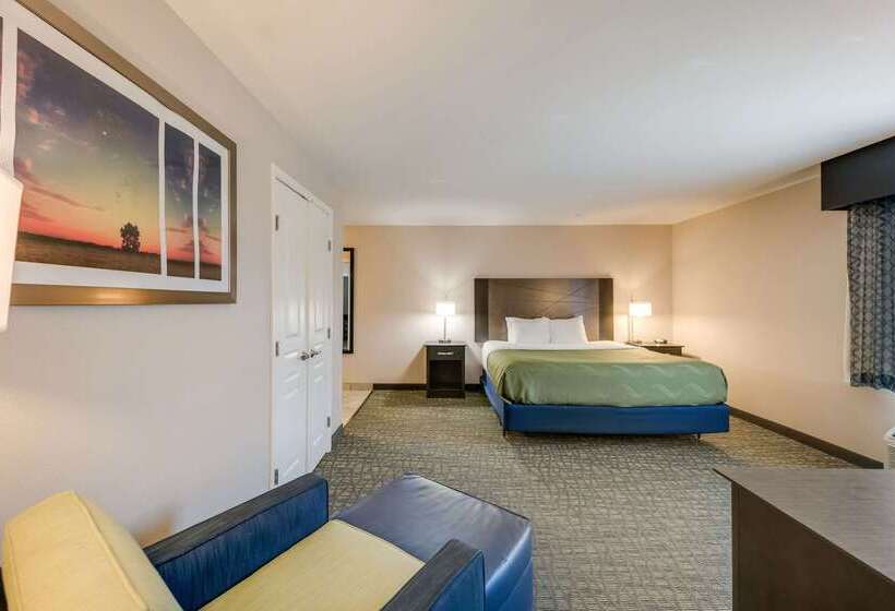 בית מלון כפרי Quality Inn & Suites