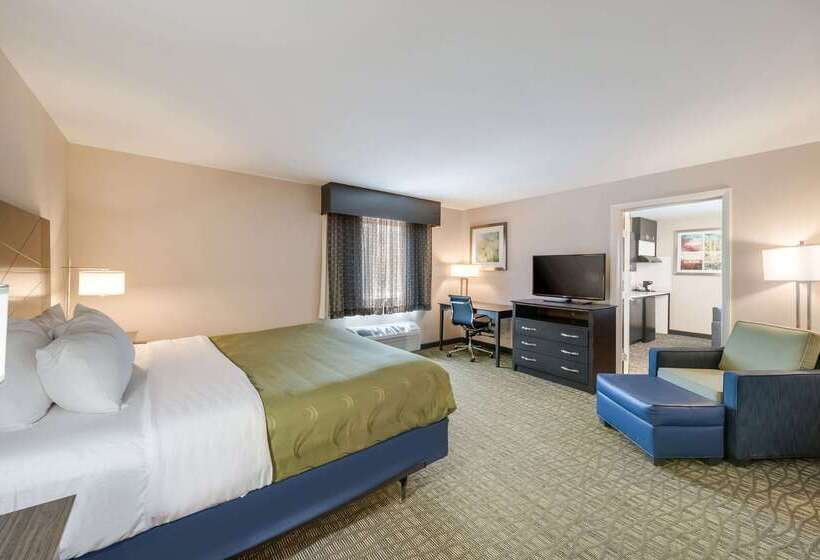 בית מלון כפרי Quality Inn & Suites