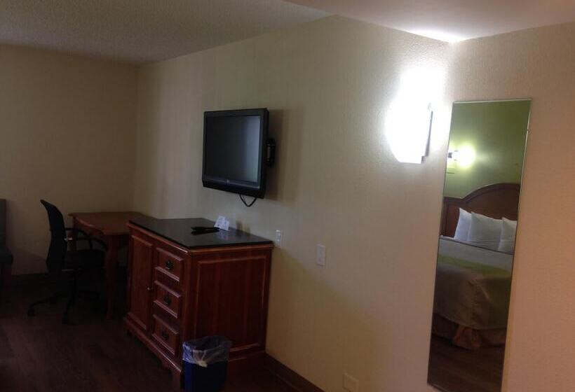 Отель Red Carpet Inn  New Brunswick