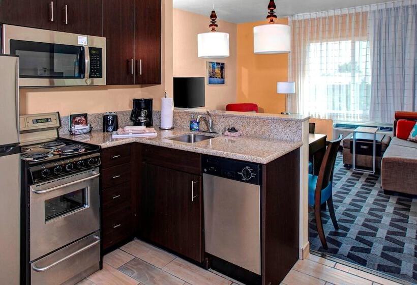 호텔 Towneplace Suites By Marriott Bakersfield West