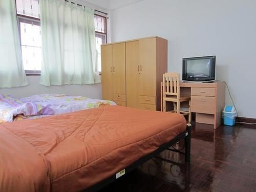 Mint House - Hostel
