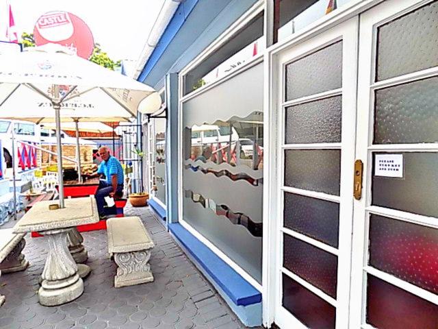 הוסטל Shark Shacks