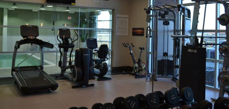 فندق Holiday Inn Express & Suites Cold Lake, An Ihg