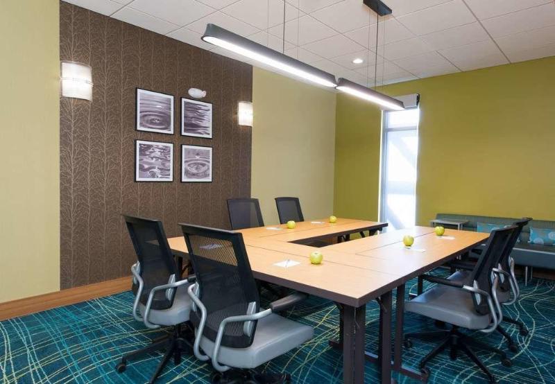 בית מלון כפרי Springhill Suites Houston Sugar Land