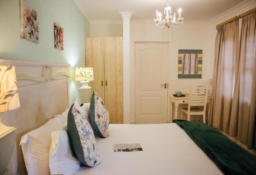 פנסיון 305 Guest House