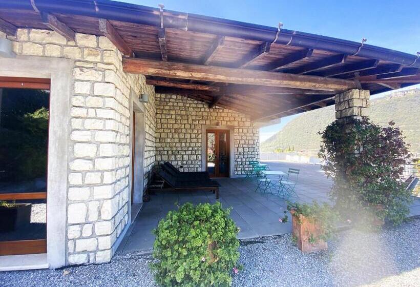 ペンション Vela Di Soleville Camere Con E Senza Vista Lago Con Ristorante & Pizzeria