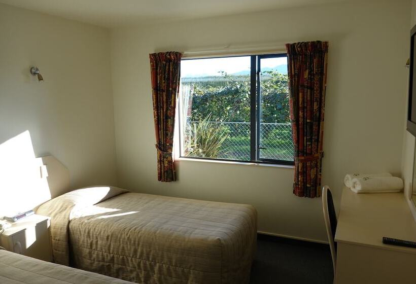 Avalon Manor Motel