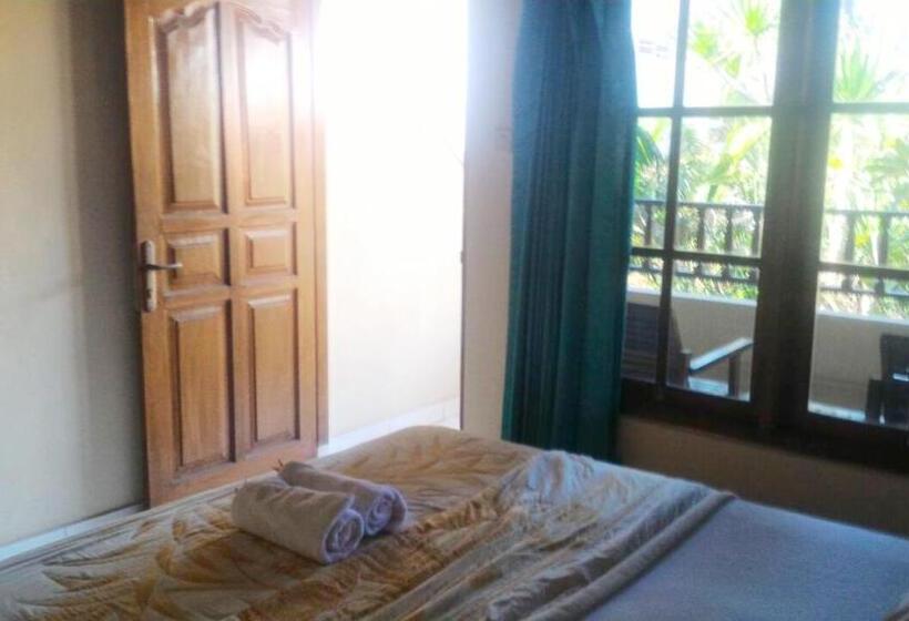 تختخواب و صبحانه Adus Beach Inn
