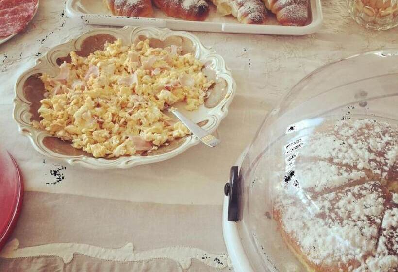 تختخواب و صبحانه Nonna Nina