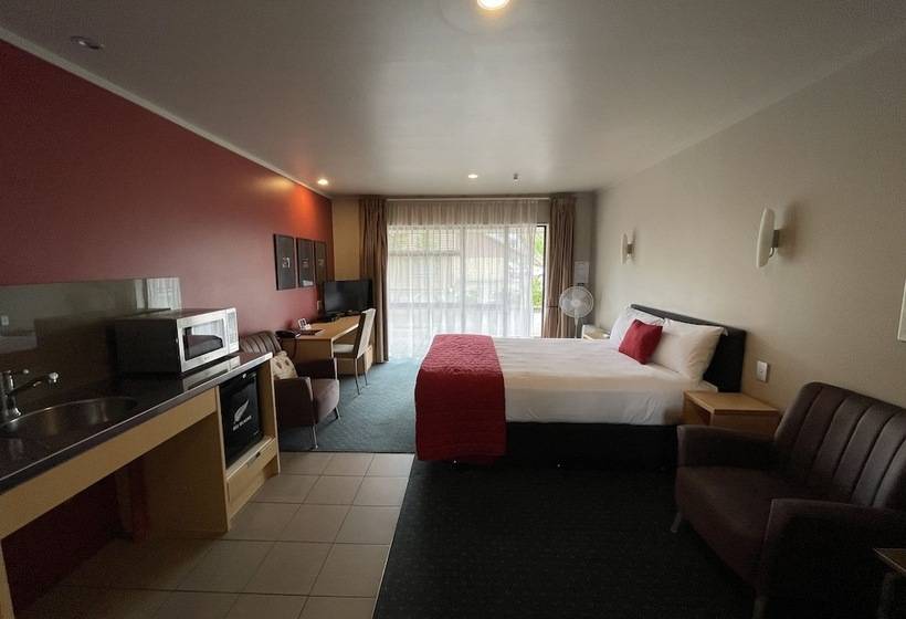 Bentleys Motor Inn