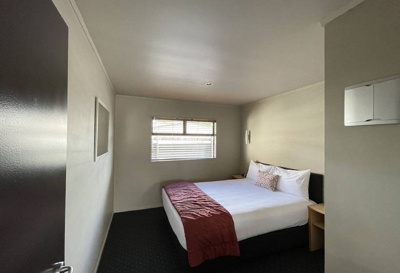Bentleys Motor Inn