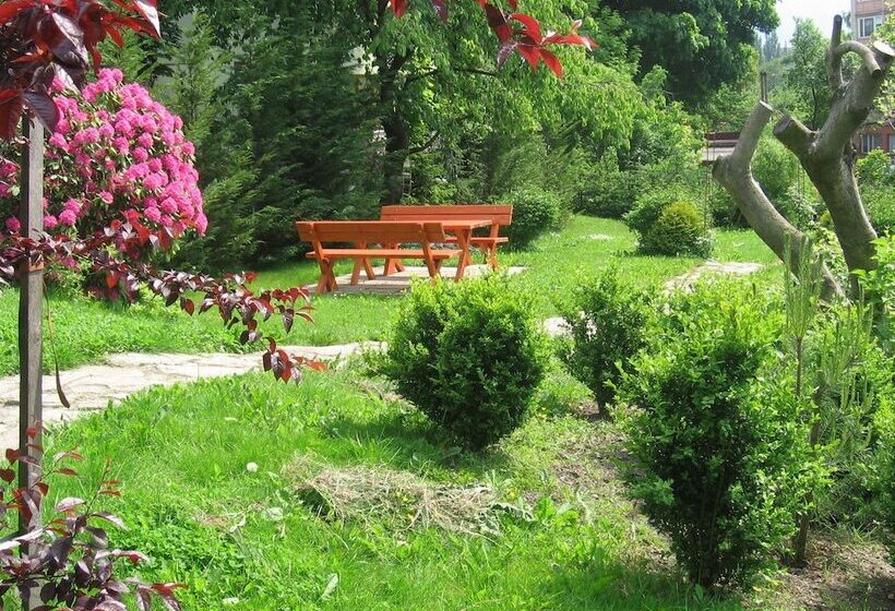 هتل Penzion Jasmín