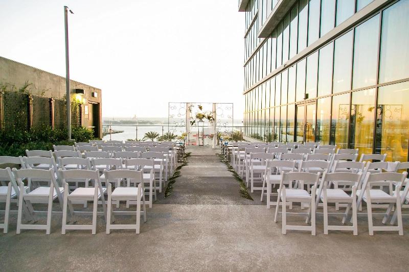 Отель Springhill Suites By Marriott San Diego Downtown/bayfront