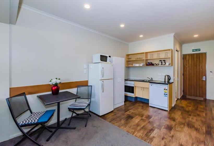 Raumati Sands Resort