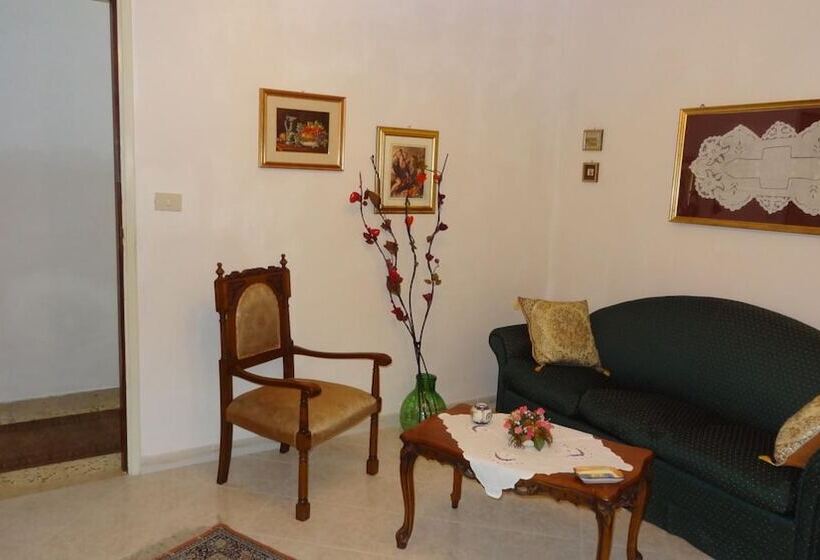 تختخواب و صبحانه Casa Melone Giallo