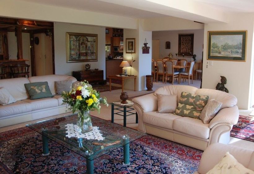 تختخواب و صبحانه Galini Exclusive Homestay