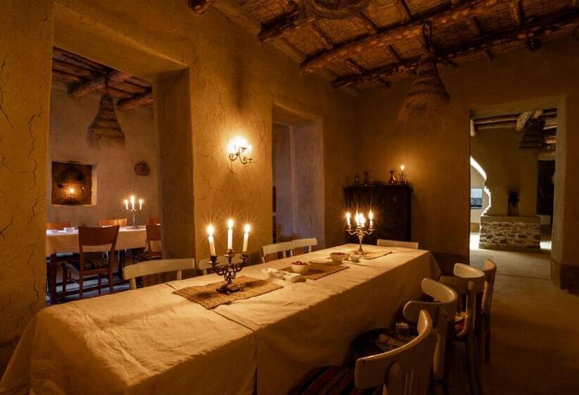 تختخواب و صبحانه Kasbah Tebi