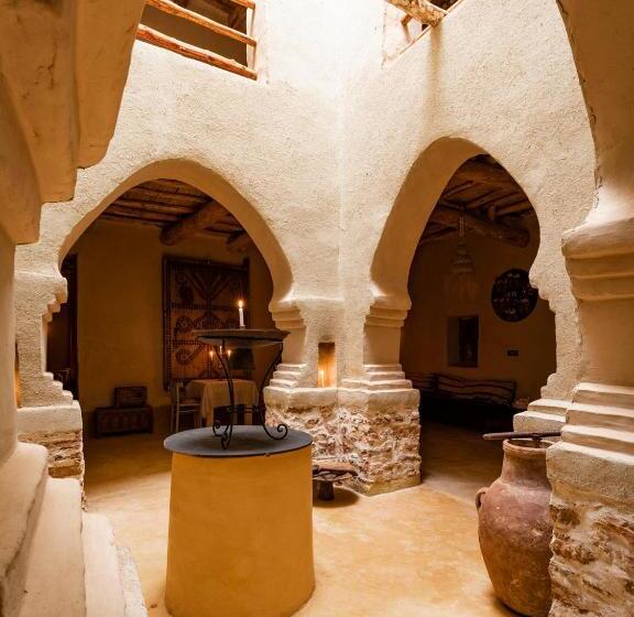 تختخواب و صبحانه Kasbah Tebi