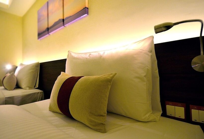 هتل Audi Garden Business